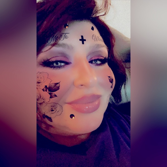 Meet your Posher, Heidi - Picture 1 of 1